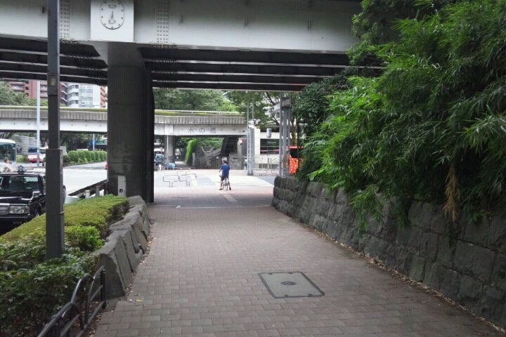都庁前駅からの行き方7
